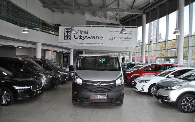 Opel Vivaro cena 109900 przebieg: 129000, rok produkcji 2017 z Miłakowo małe 277